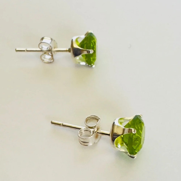 NWT 925 Sterling Silver Lime Green Round CZ Earrings - Picture 3 of 5